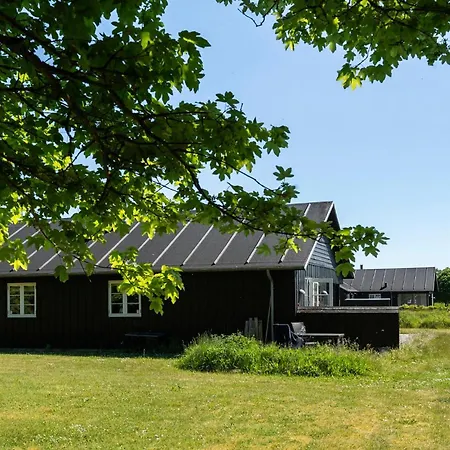 Awesome In With House Sea View